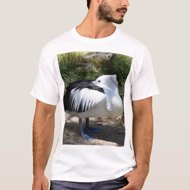 Camiseta Un gato pelícano dando vueltas, (Anverso)