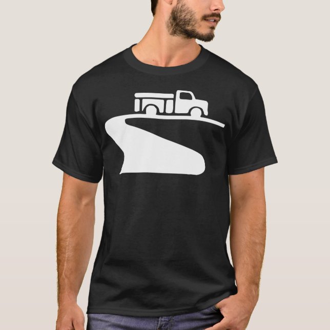 Camiseta Un gran camión que conduce por una carretera de co (Anverso)