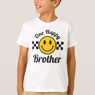 Camiseta Un hermano feliz sonrisa amarilla cumpleaños coinc