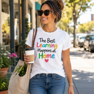 Camiseta Un Hogar Lleno de Aprendizaje Colorido Frase Educa