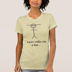 Camiseta Un hombre camina en una barra…