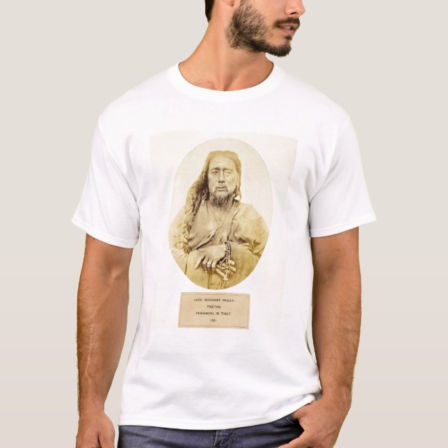 Camiseta Un lama tibetano en Pemianchi, Tíbet, siglo XIX ( (Anverso)