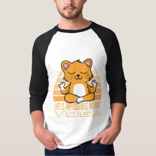 Camiseta Un lindo gato gracioso haciendo yoga. curiosas cit