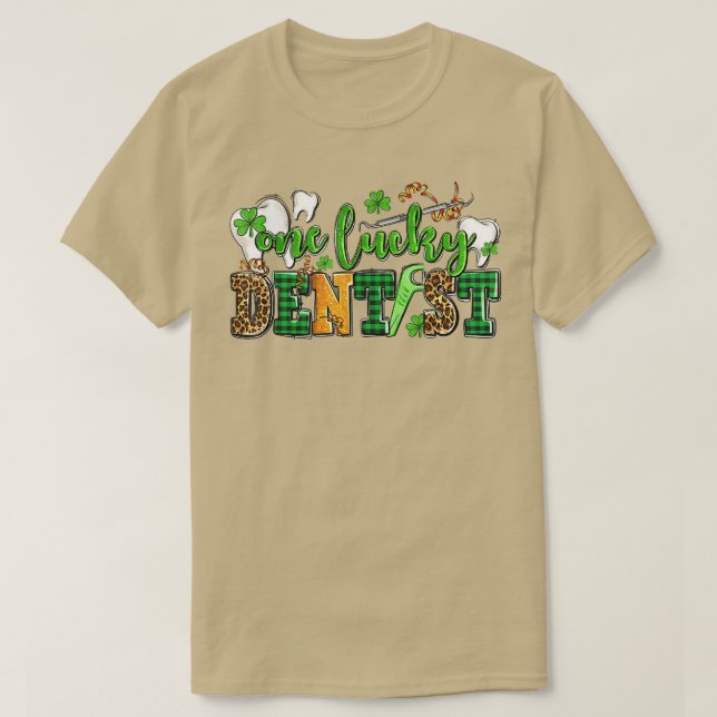 Camiseta Un Lucky Dentist Leopard Shamrock St (Diseño del anverso)