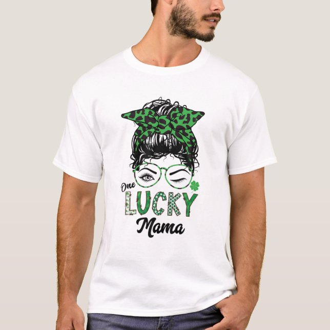 Camiseta Un Lucky Mama St Patricks Day Leopard Messy Bun H (Anverso)