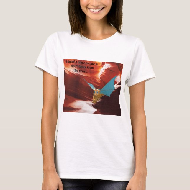 Camiseta Un lugar para tomarse un descanso de las noticias (Anverso)