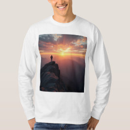 Camiseta Un majestuoso amanecer visto desde la cima de la m