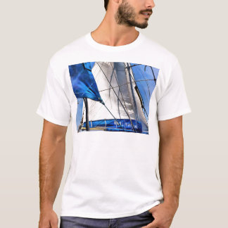 Camiseta Un Marinero Es Un Artista Y Su Medio El Viento