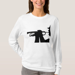 Camiseta Un miembro del servicio juega un tono