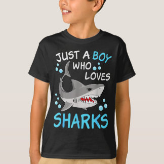Camiseta Un niño que ama tiburones divertido animal marino