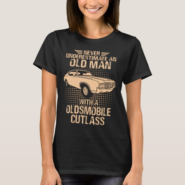 Camiseta Un Oldsmobile Cutlass 1970 de un anciano (Anverso)