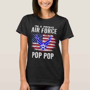 Camiseta Un orgulloso abuelo de la Fuerza Aérea con bandera