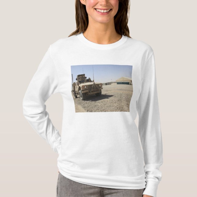 Camiseta Un Oshkosh M-ATV 2 (Anverso)