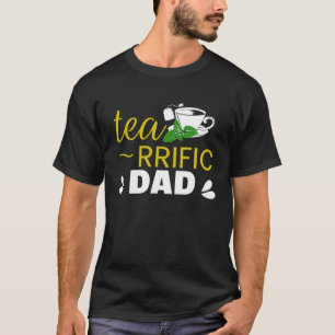 Camiseta Un papá rico en té con una taza de té simple