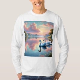 Camiseta Un par de cisnes deslizándose en un sereno lago
