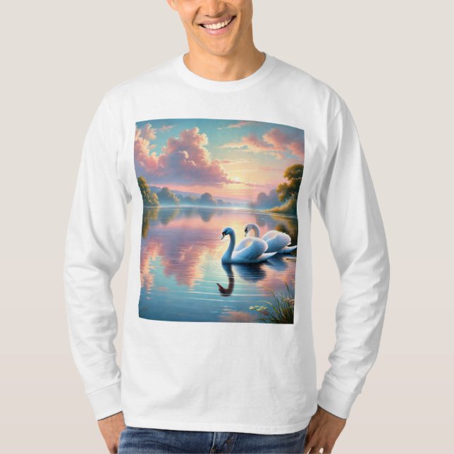 Camiseta Un par de cisnes deslizándose en un sereno lago (Anverso)