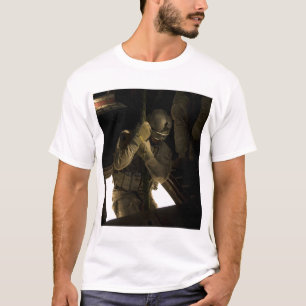 Camiseta Un pararescueman de la fuerza aérea de los