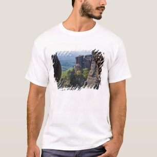 Camiseta Un paseo por las ruinas del castillo de Belogradch