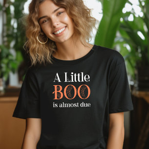 Camiseta Un pequeño Boo está casi listo para Halloween