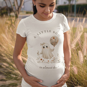 Camiseta ¡Un pequeño duende está casi listo! Fiesta de bebé