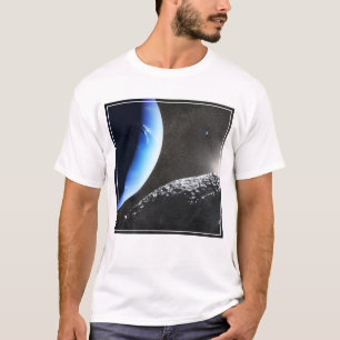 Camiseta Un Pequeño Hippocamp De La Luna De Neptuno.