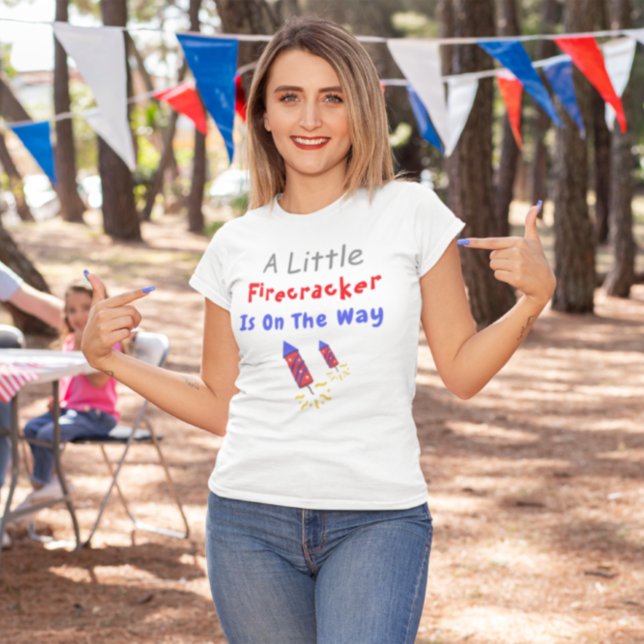 Camiseta Un Pequeño Rastreador Está En Camino Del Embarazo (Subido por el creador)