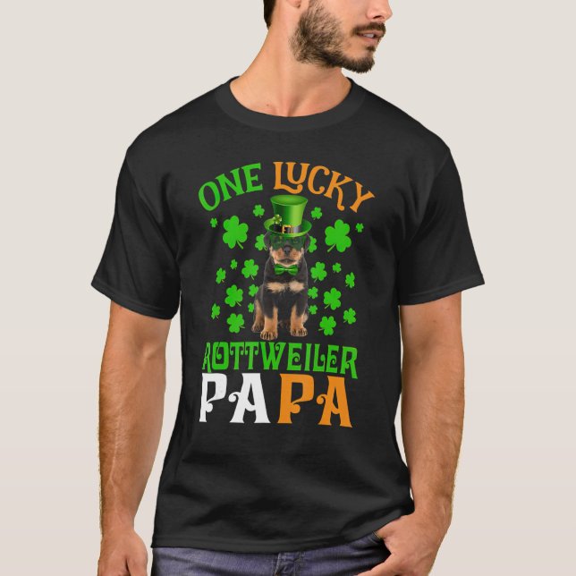Camiseta Un perro afortunado papá Rottweiler recuperador de (Anverso)