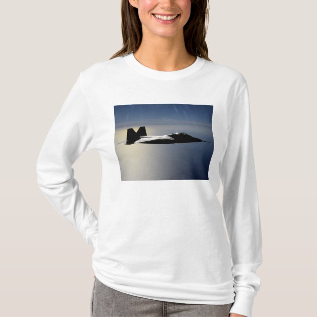Camiseta Un rapero F/A-22 vuela a una misión de capacitació (Anverso)