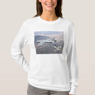 Camiseta Un Raptor F-22 recibe combustible de un KC-135
