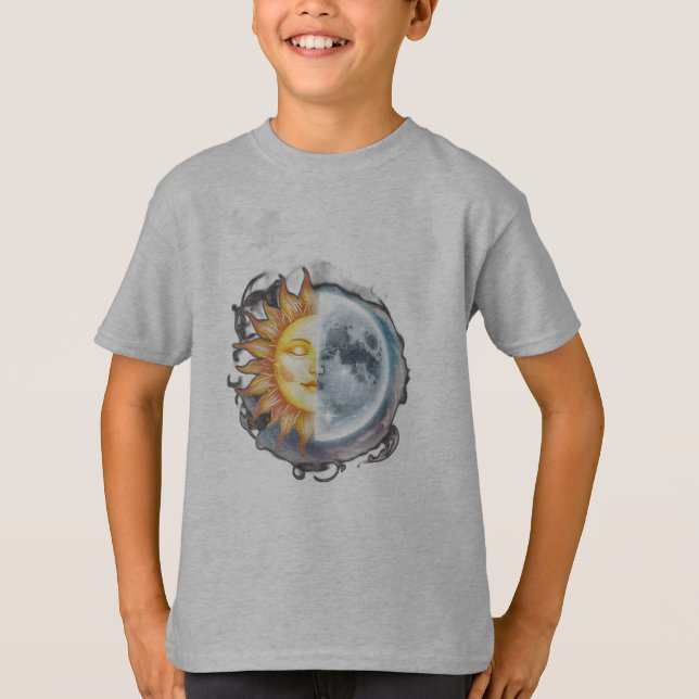 Camiseta Un sol y una luna fusionados (Anverso)