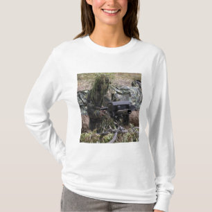 Camiseta Un soldado con el lanzagranadas MK-19