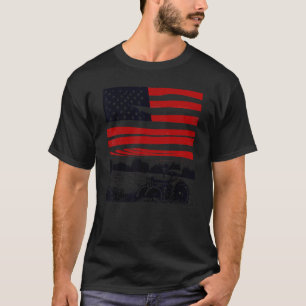 Camiseta Un tractor patriótico vintage con una bandera de l