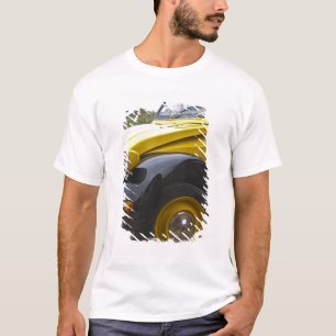 Camiseta Un viejo Citroen 2CV 2 CV negro y amarillo,