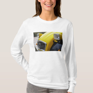 Camiseta Un viejo Citroen 2CV 2 CV negro y amarillo, detall