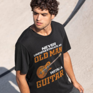 Camiseta Un Viejo Con Un Negro De Guitarra