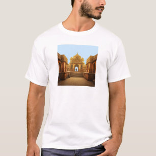 Camiseta Un vistazo a la futurista metrópolis india