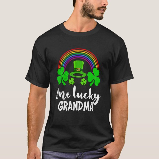 Camiseta Una abuela afortunada St Patrick's Day Grandma (Anverso)