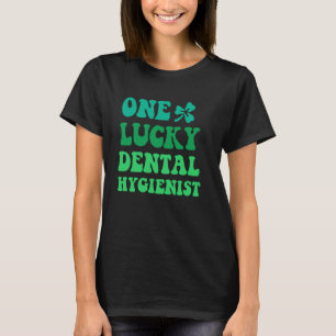 Camiseta Una afortunada higienista dental RDH St Patricku20