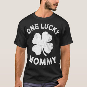 Camiseta Una afortunada madre St Patricks Day Green Shamroc