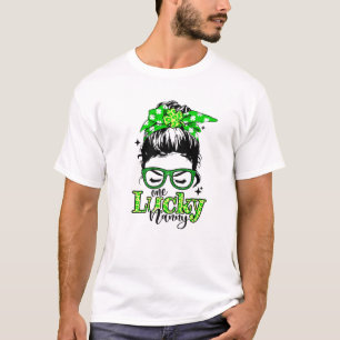 Camiseta Una afortunada niñera desordenada Bun St Patrick's
