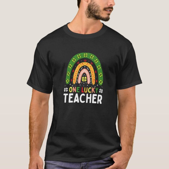 Camiseta Una afortunada profesora Rainbow St Patricku2019s  (Anverso)