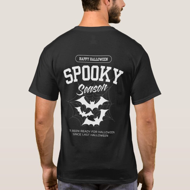 Camiseta Una bruja elegante en una noche de Halloween (Reverso)