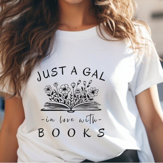 Camiseta Una chica enamorada de libros Flores salvajes muje (Subido por el creador)