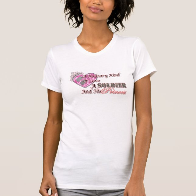 Camiseta Una clase militar de amor (PARA el ACEBO) (Anverso)