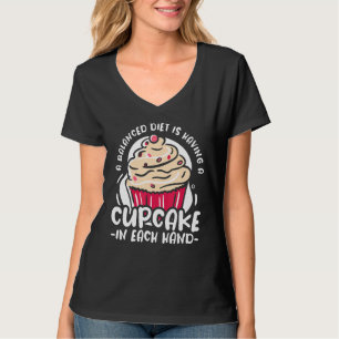 Camiseta Una Dieta Equilibrada Está Teniendo Pastel De Amo 