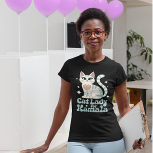 Camiseta Una encantadora dama de gato apoya orgullosamente 