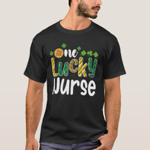 Camiseta Una enfermera afortunada día de San Patricio