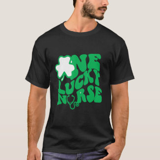 Camiseta Una Enfermera Afortunada Rn Icu Er St Patricks Day