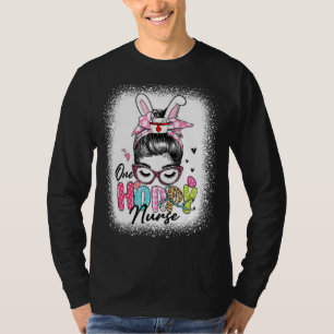 Camiseta Una enfermera amapola Messy Bun Hair Bunny Ear Ea
