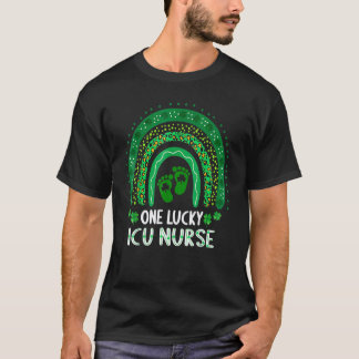 Camiseta Una enfermera de UCI afortunada día de San Patrici